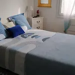 CHAMBRE CONFORTABLE,Près Gare TVG,PARKING,pt déjeuner