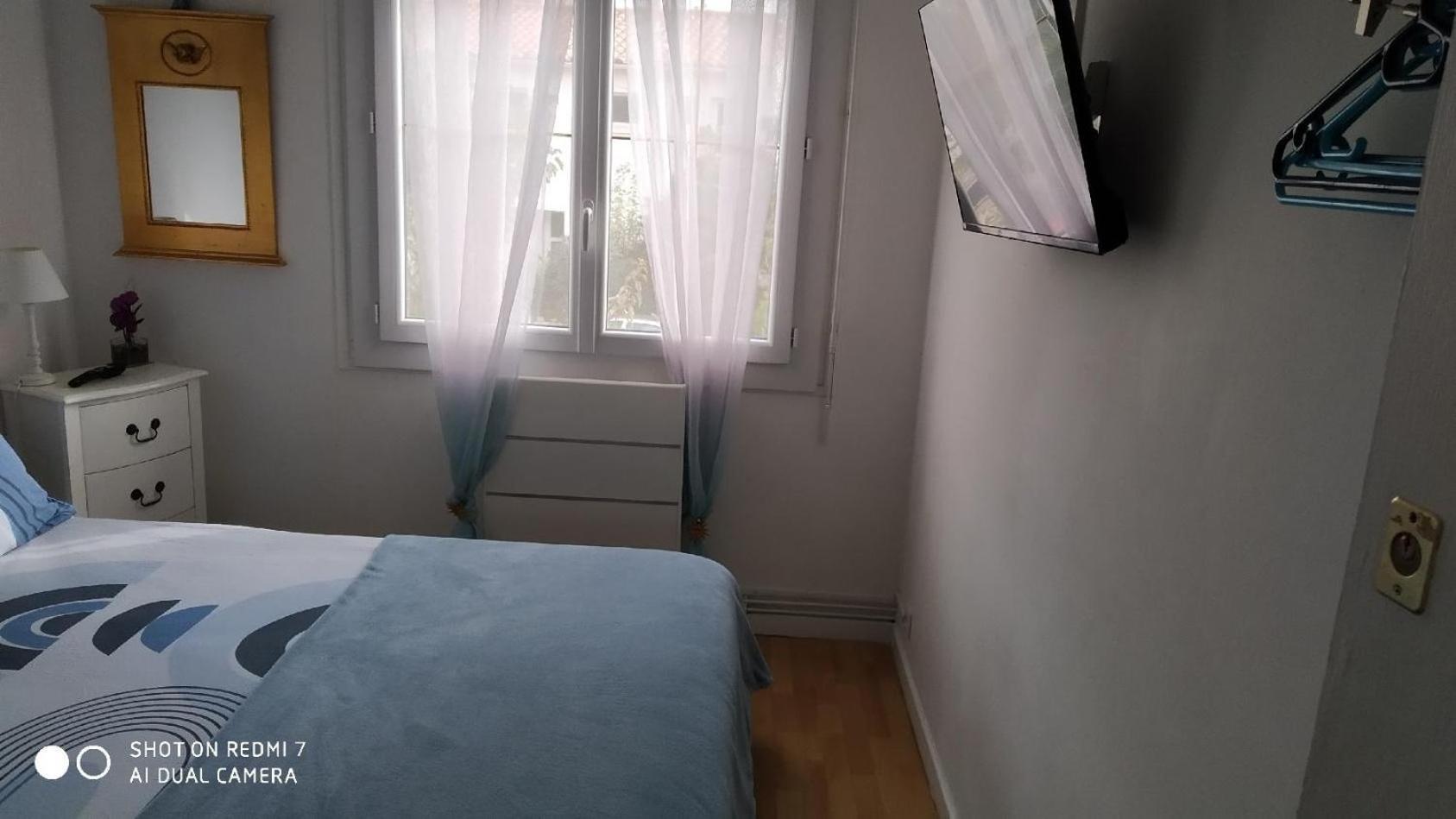 Habitación en casa particular Confortable,près Gare Tvg,parking,pt Déjeuner *